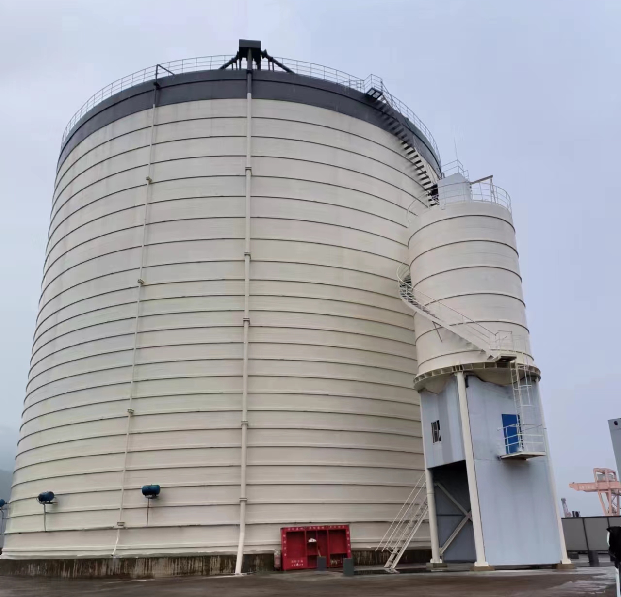 万秀10万吨水泥钢板库